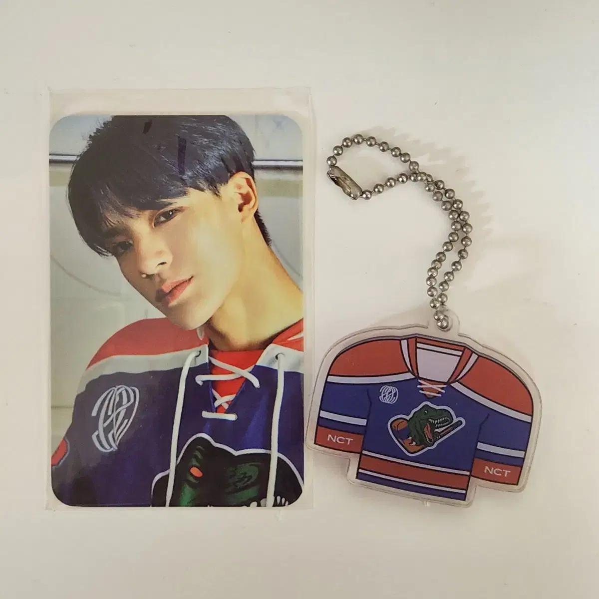 NCT Gugong Rup 90s LOVE Hockey jeno photocard Keyring