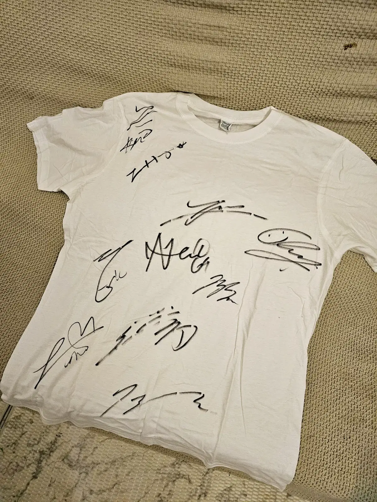 The Boyz sign T-Shirt