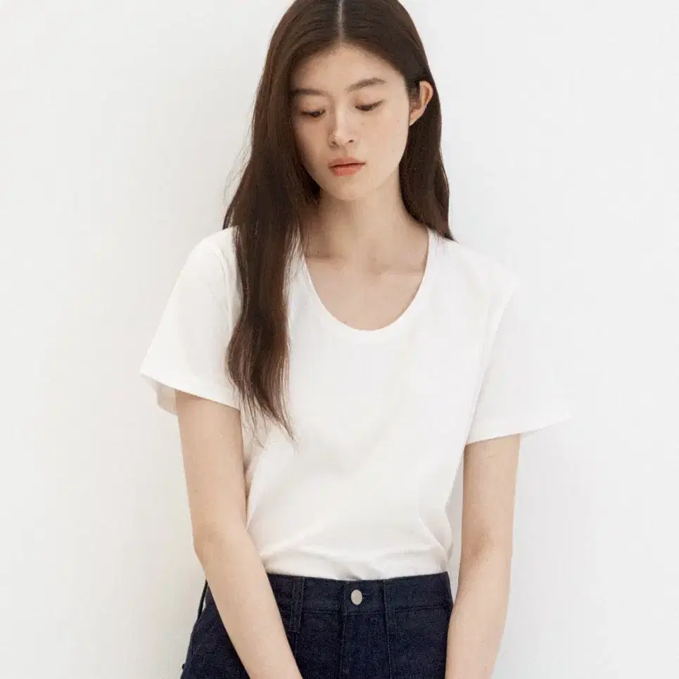 포유온 fyeo Aube Soft T-shirt