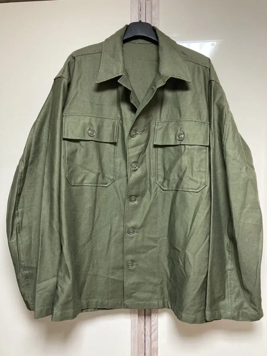 60's US Army OG107 Puttyg Shirt (Mint) M