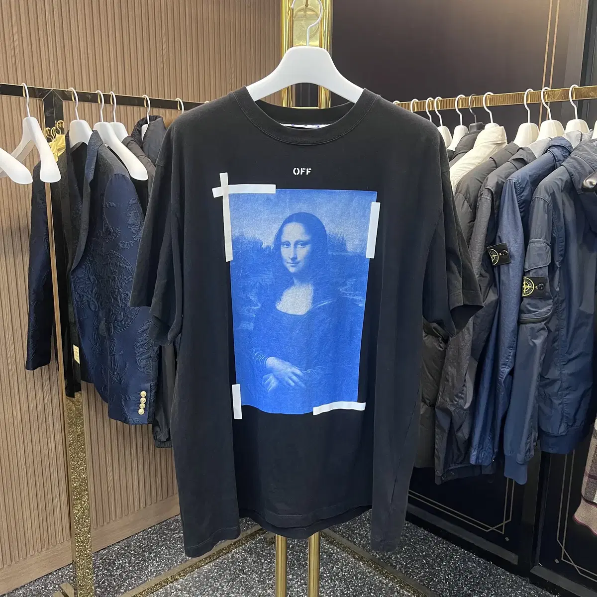 [OverfitM] Off-White Mona Lisa Vahn