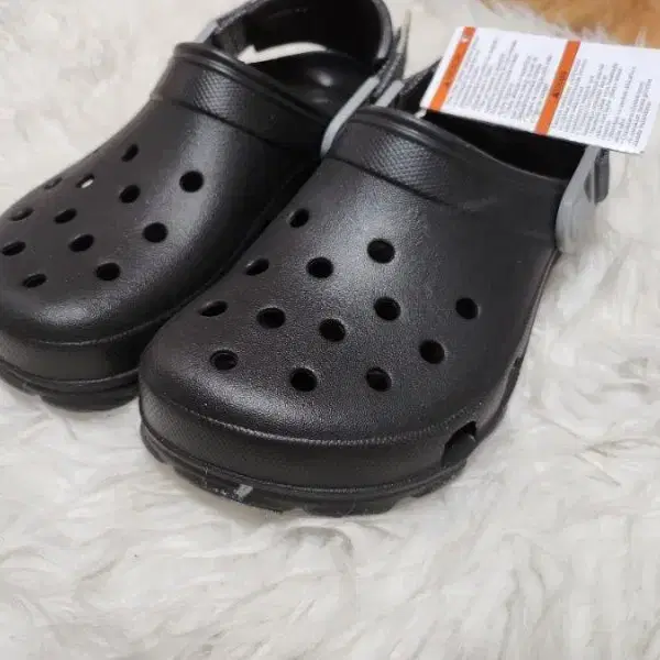 CROCS 크록스클로그남녀공용M5 W7약235에서 240정도