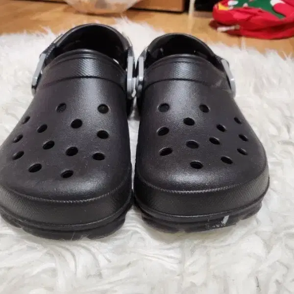 CROCS 크록스클로그남녀공용M5 W7약235에서 240정도