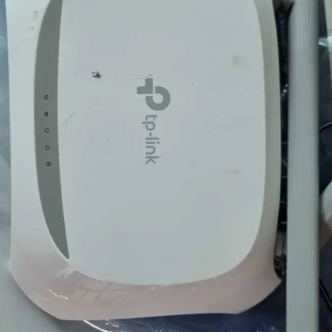 티피 링크(tp-link) 유무선 공유기입니다.