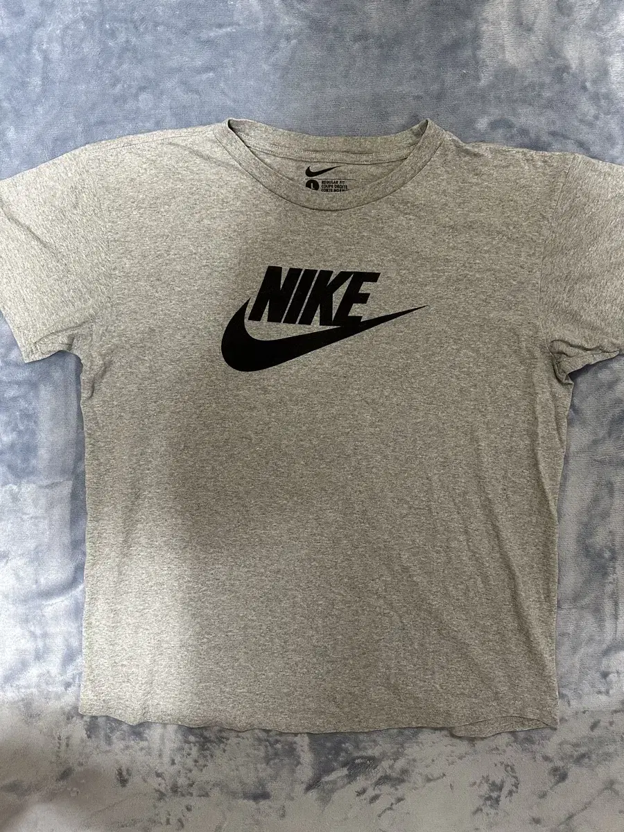 [L] Nike Regular Fit Big Logo Vahn Short Sleeve Gray