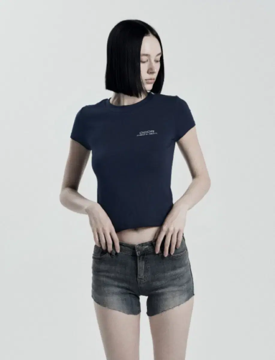 [새상품] 오도어 Basic half tee (NAVY)