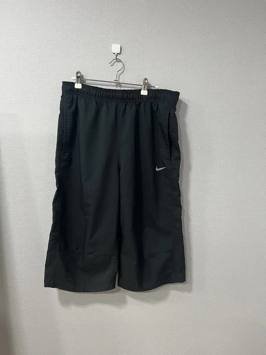 Nike Bermuda Pants 34