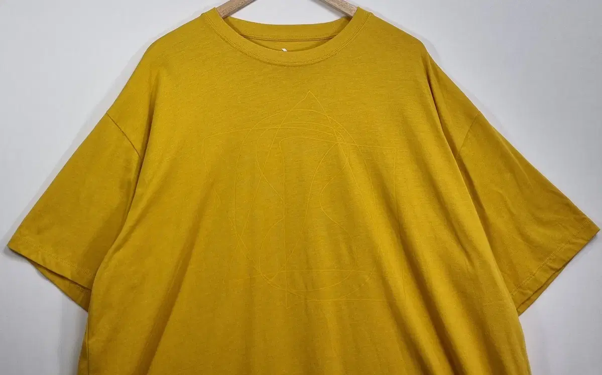 Large) Converse Mustard Vahn Tee