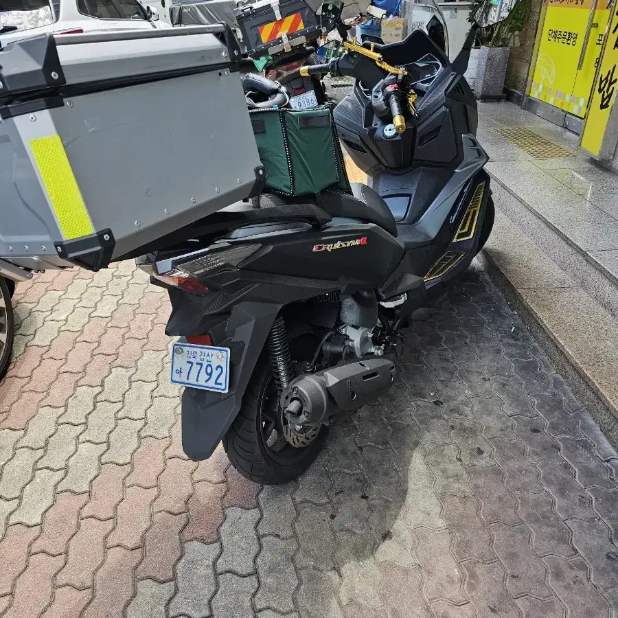 SYM 크루심알파125cc 24년식 배달 풀세팅 풀옵션 판매합니다