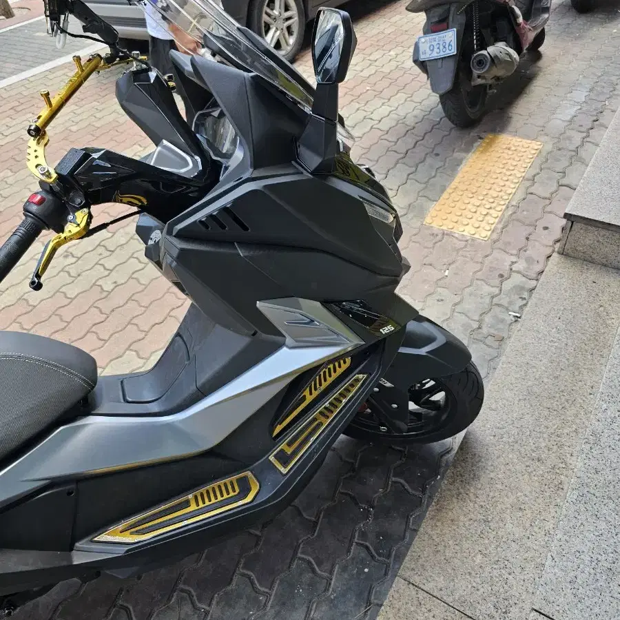 SYM 크루심알파125cc 24년식 배달 풀세팅 풀옵션 판매합니다