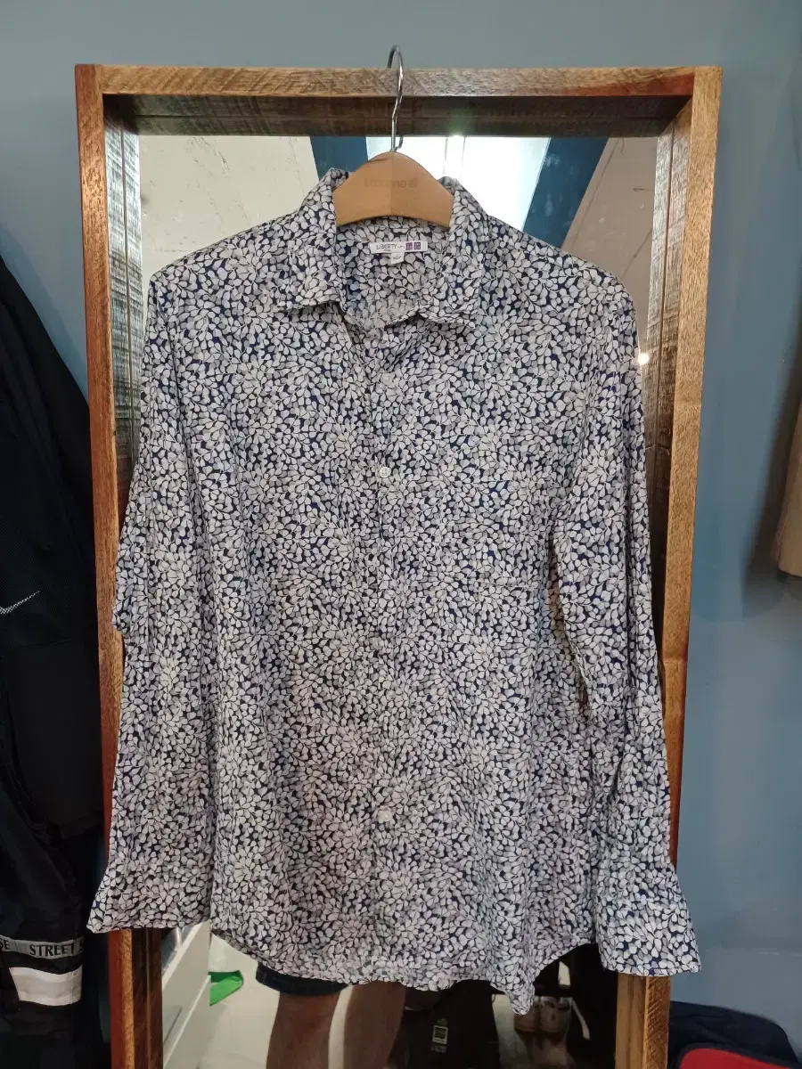 Uniqlo Liberty linen shirt long sleeve L