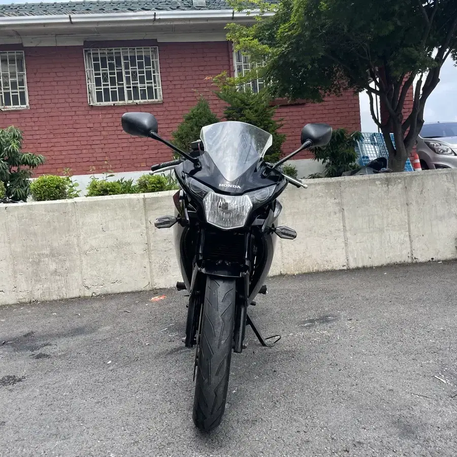 14년식 cbr125 판매합니다.