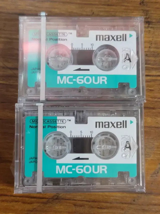 Maxell MC-60 UR Micro Cassette Tapes 2개