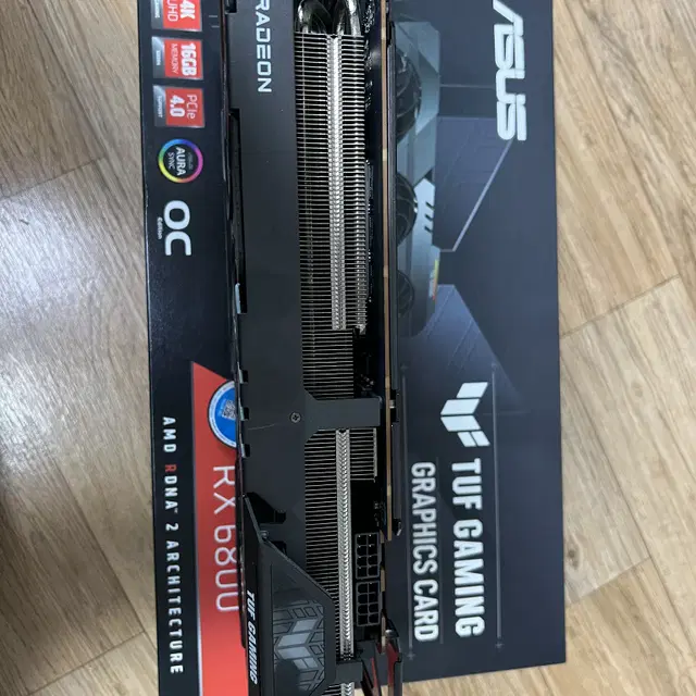 ASUS RX6800 TUF (상태최상, 박스풀) 판매합니다.