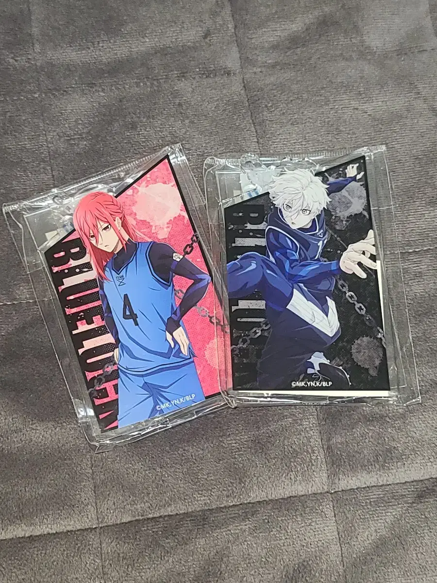 BLUELOCK Nagichigiri sealed acrylic stand sells.