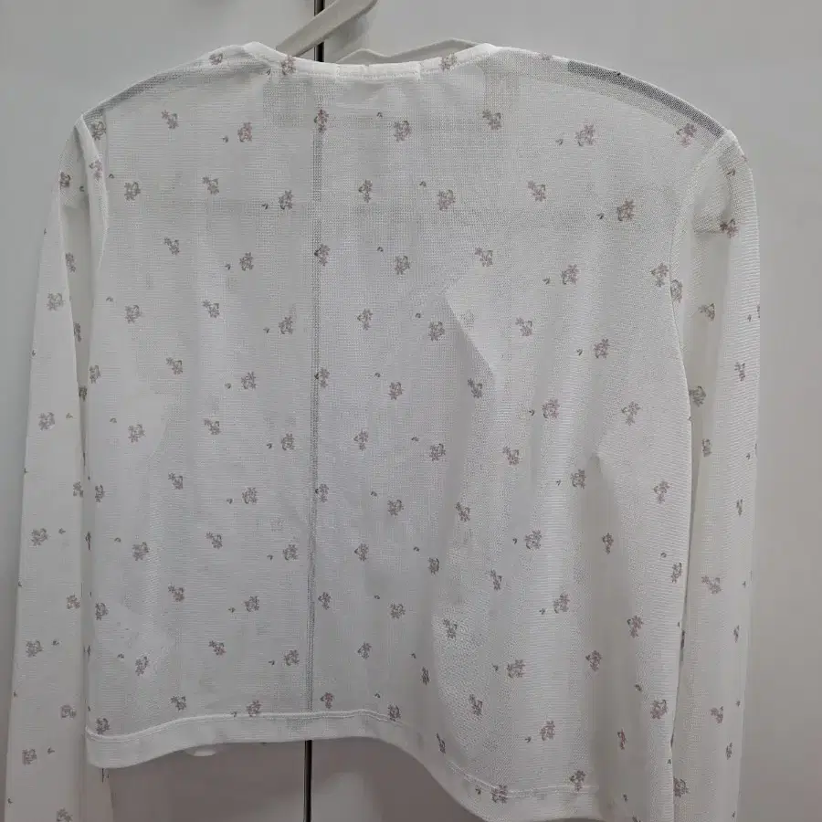 그로브 GRVB Sheer Floral 가디건 (White)