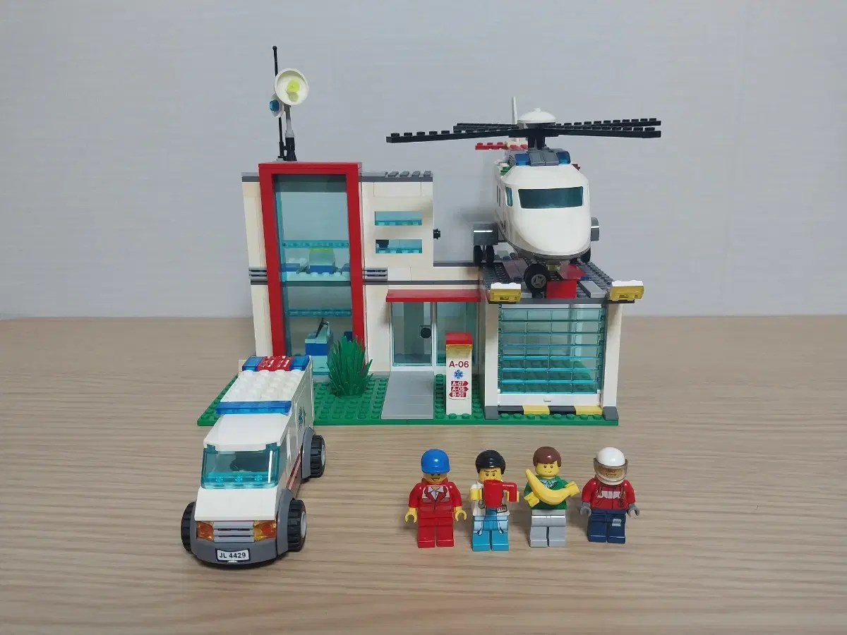 Lego City Hospital 4429