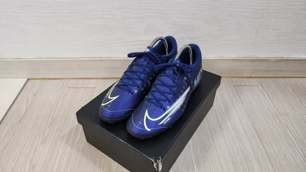 [270] Nike Material Vapor 13 Academy MDS TF Futsal Shoes