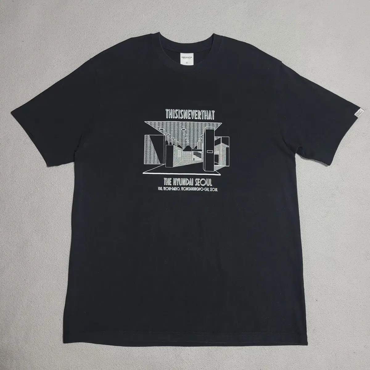 [100] This Is Never That Graphic Short Sleeve T-ShirtL