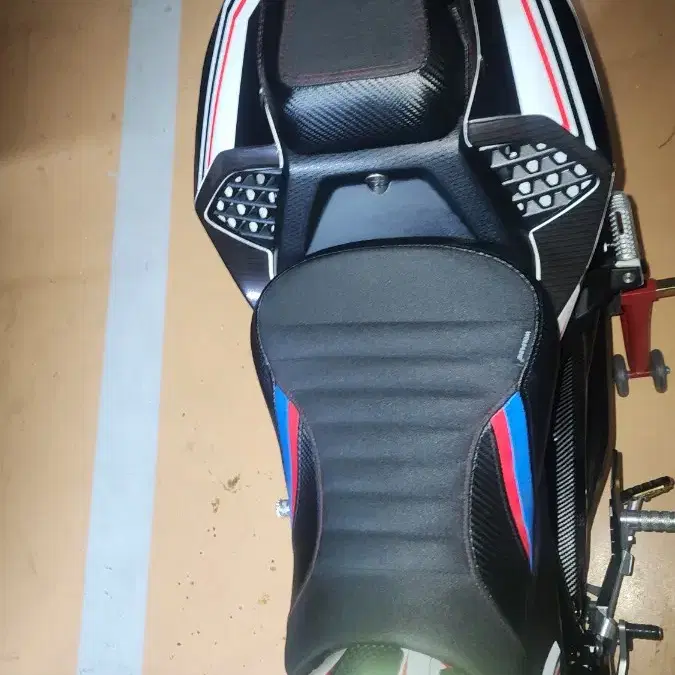 20년식   s1000rr  레이스팩  팝니다