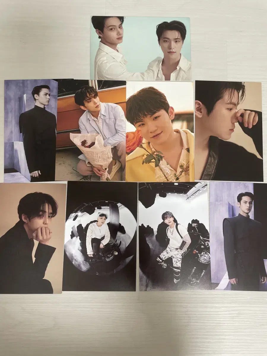 Seventeen postcard bulk WTS