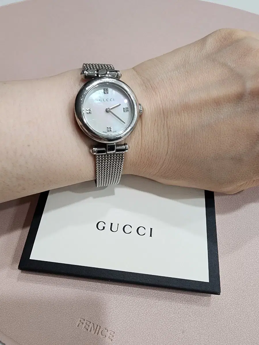 (Genuine) Gucci Women's Watch