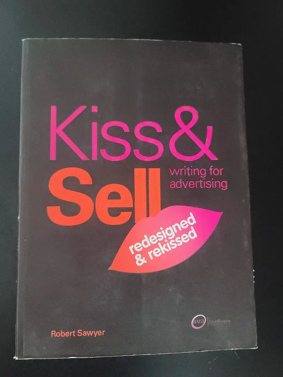 Advertising book Kiss & Sell (English)