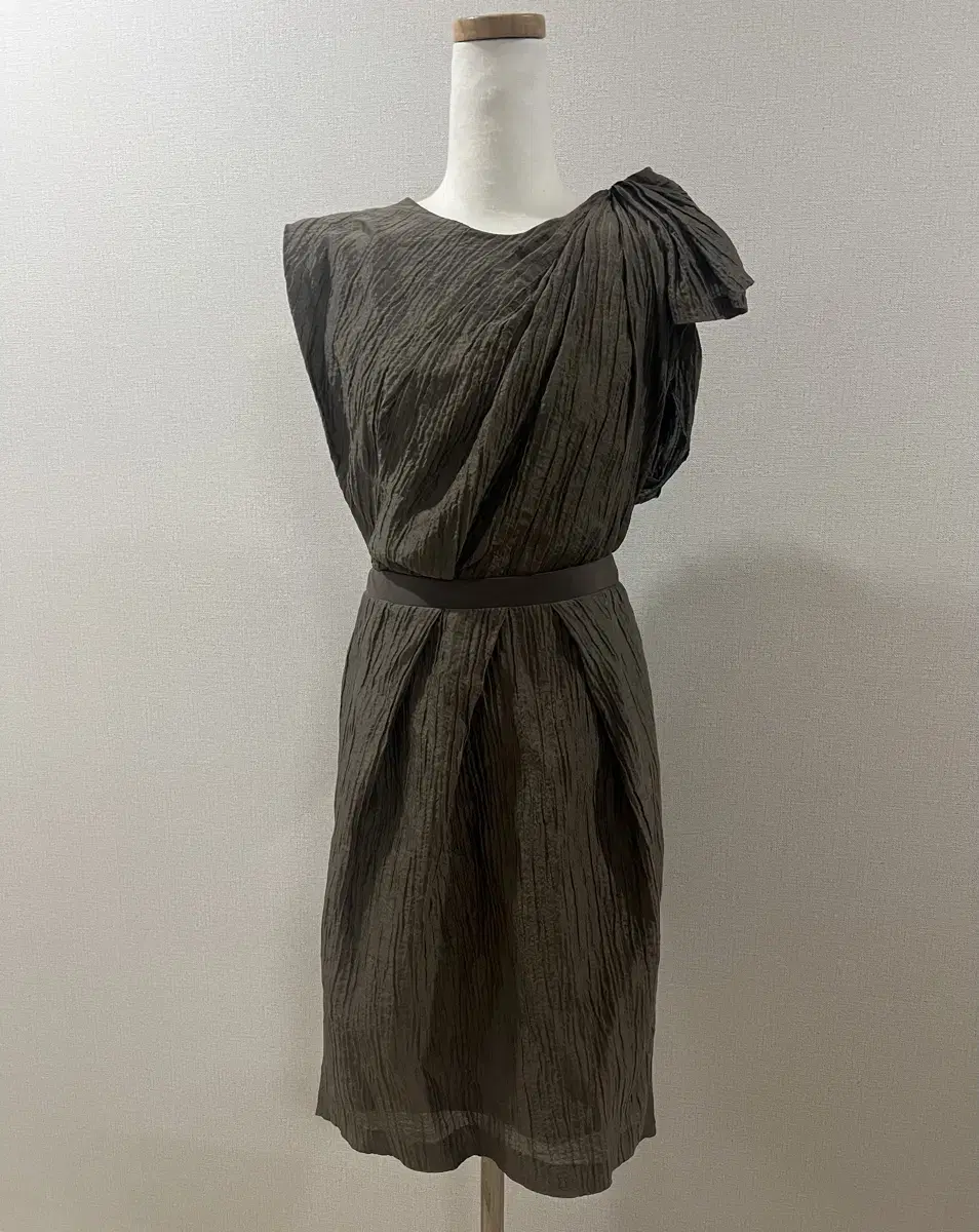 Pleated material MISSHA WOOH!AH! ONEPIECE (44-55)