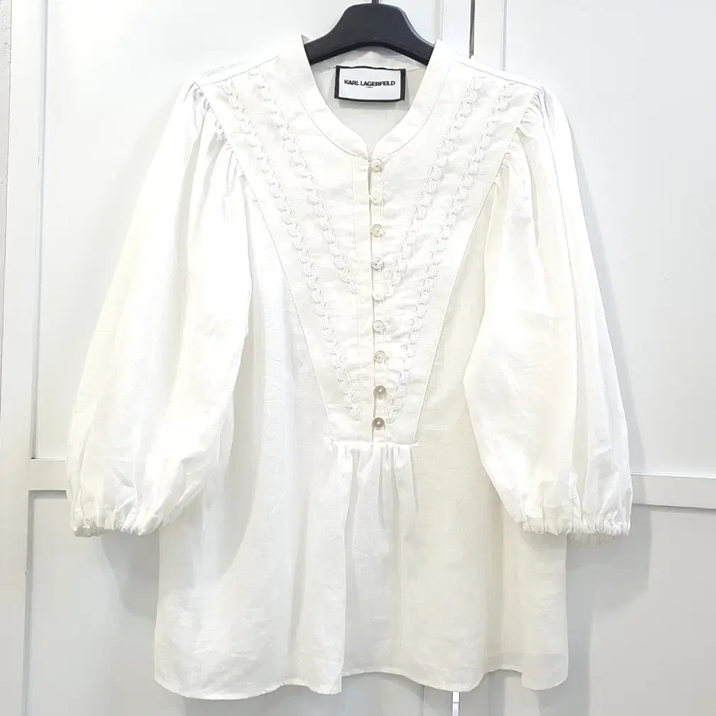 Caligerfeld linen blouse