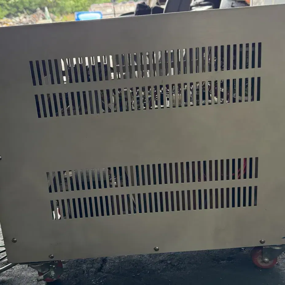 한국전원 AVR 공업용 건식 변압기 105KVA  출력 220v