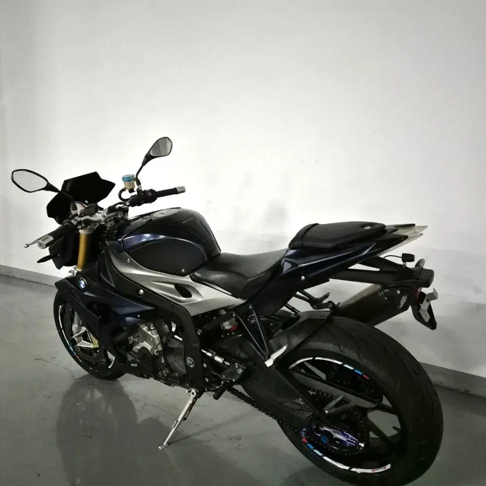 2014 BMW S1000R 풀배기구변 판매합니다.