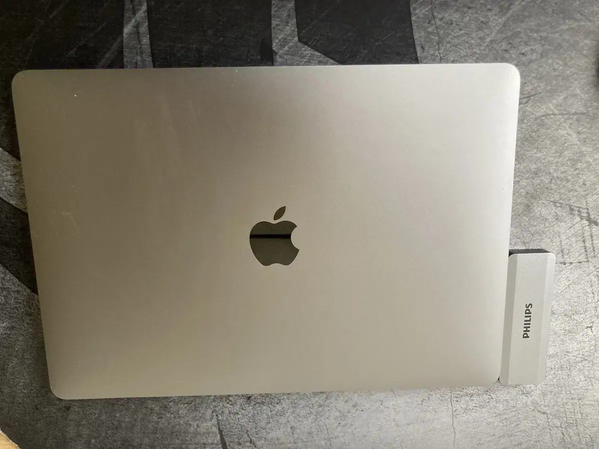 MacBook Air 2020 13-inch i3 Space Gray