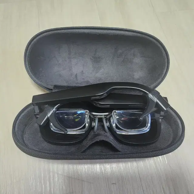 NREAL AIR / AR glass / NR-7100RGL