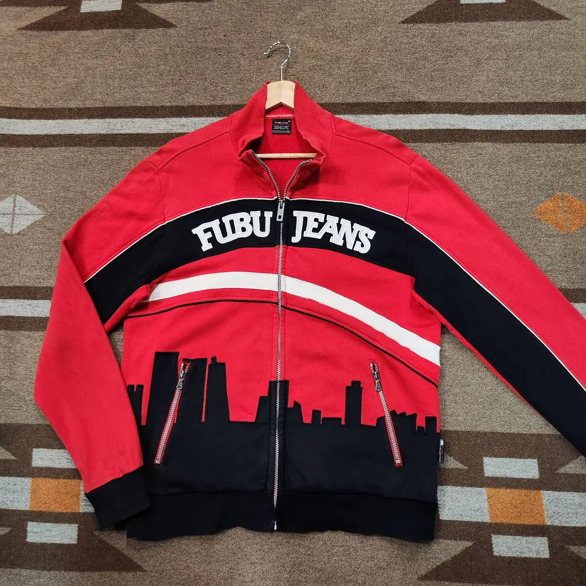 WEEKEND SALE)FUBU back 00s vintage y2k sweatshirt zip up XL