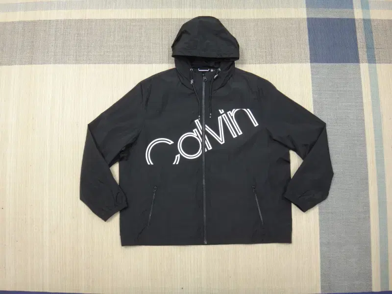 (2XL) Calvin Klein Big Printing Windbreaker Hooded Zip-Up