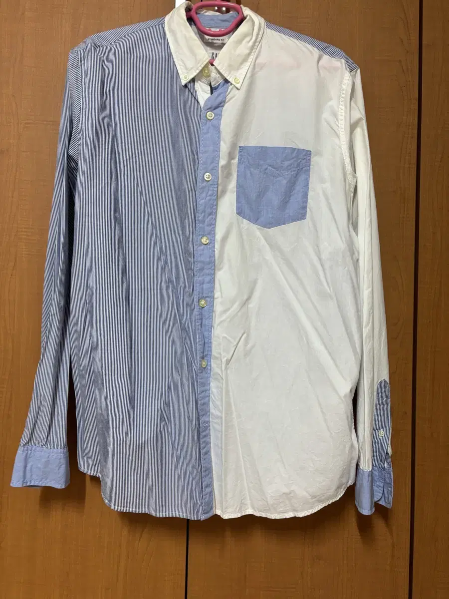 Gap striped shirt, almost new, size 105, very thin material, only 50,000 won