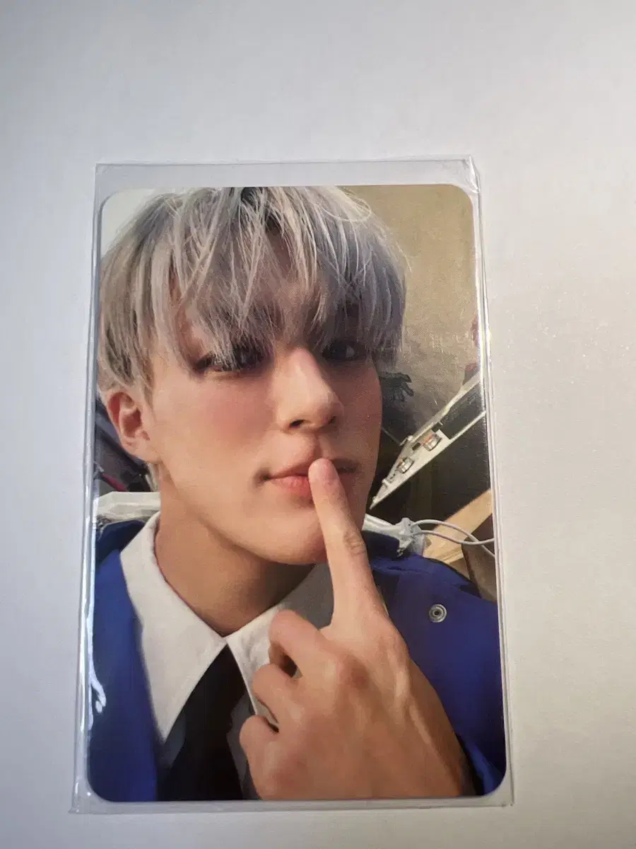 ISTJ I'm an Introvert jeno photocard