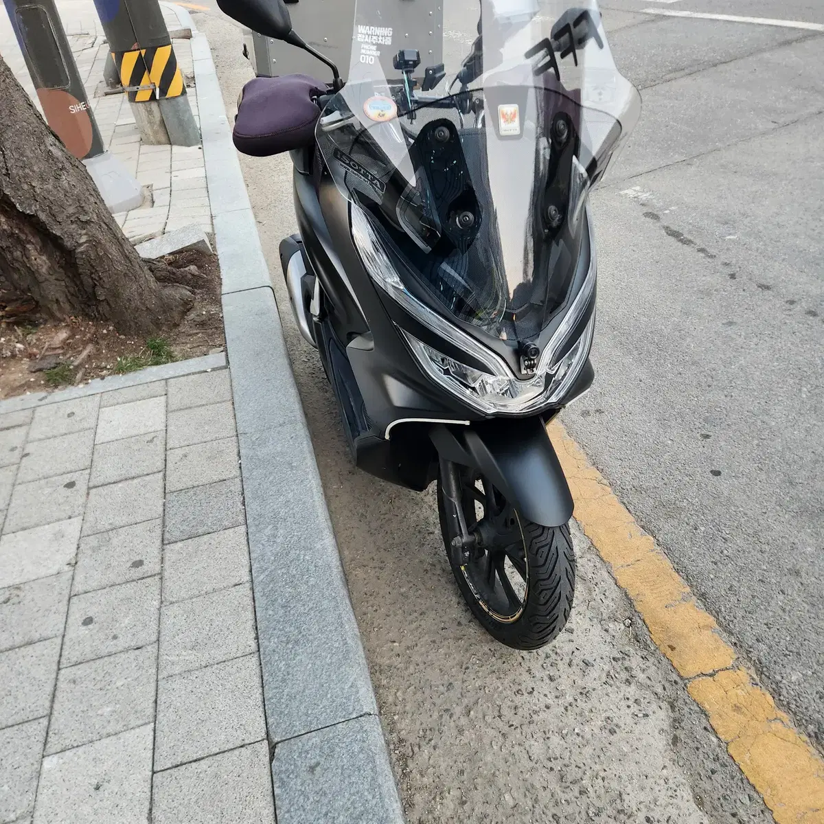 20년식 pcx150 ABS 팝니다.