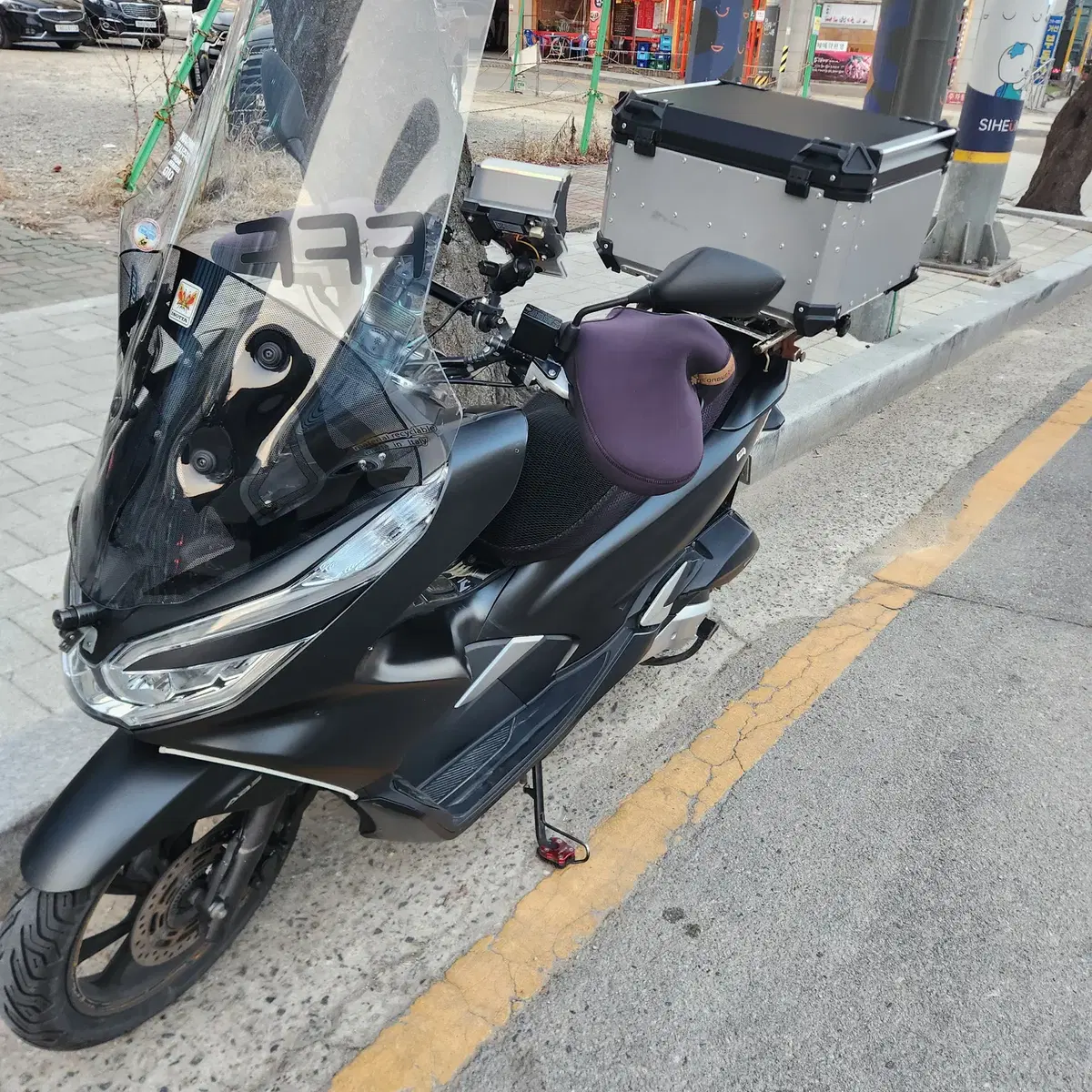 20년식 pcx150 ABS 팝니다.