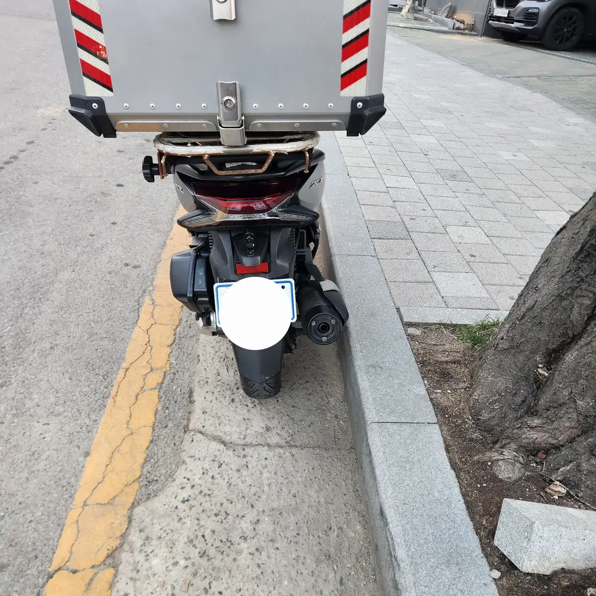 20년식 pcx150 ABS 팝니다.