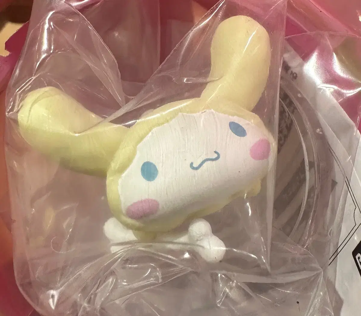 Cinnamoroll Albino Gacha Figure Changu