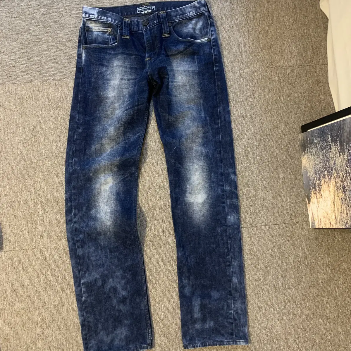 30x34) Levi's Washed Straight Denim Jeans