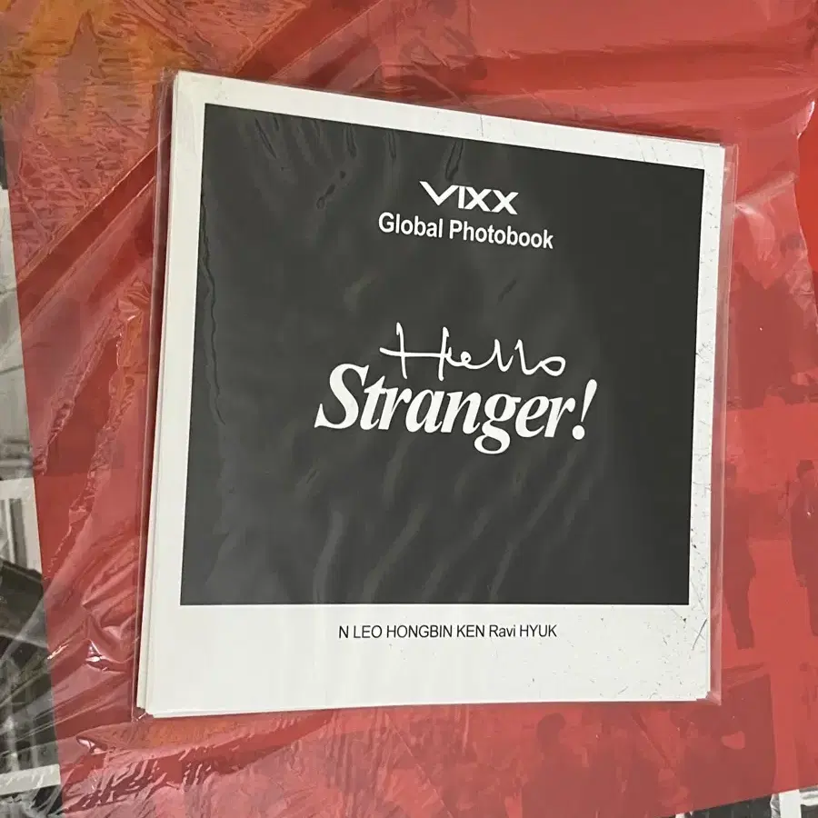 빅스 Hello, Stranger! 글로벌 포토북 판매합니다.