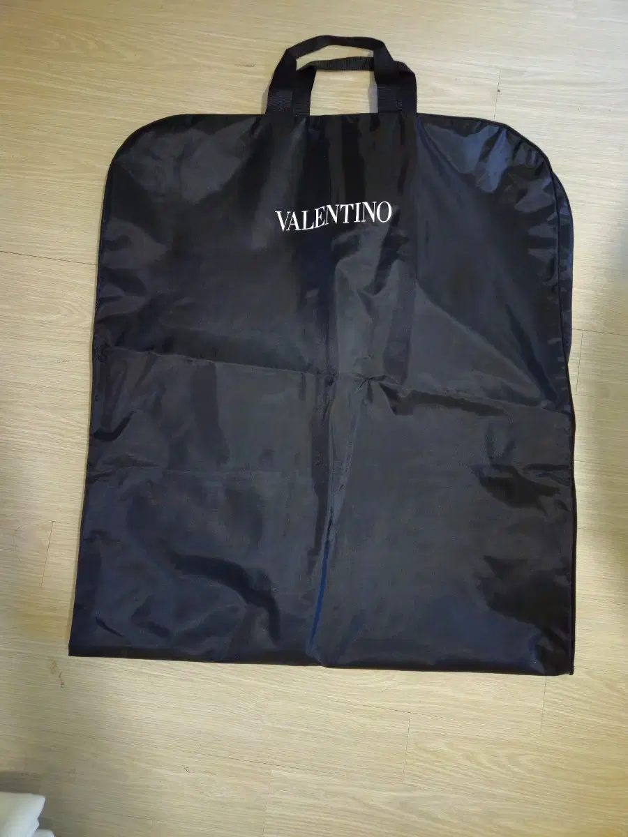 Valentino SuitcaseBap