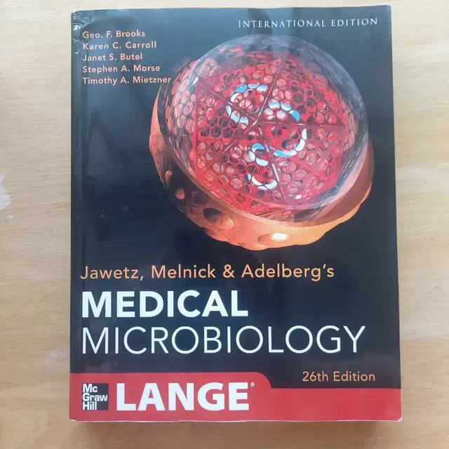 Medical microbiology 26판(영문)