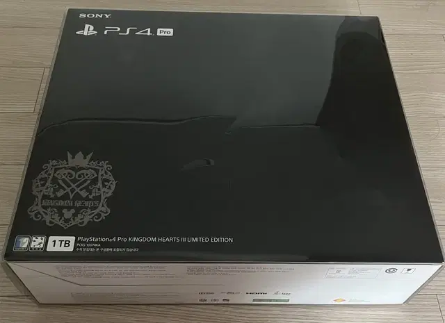 PS4 PRO 킹덤하츠 리미티드 에디션 미개봉 플스 플스4 프로