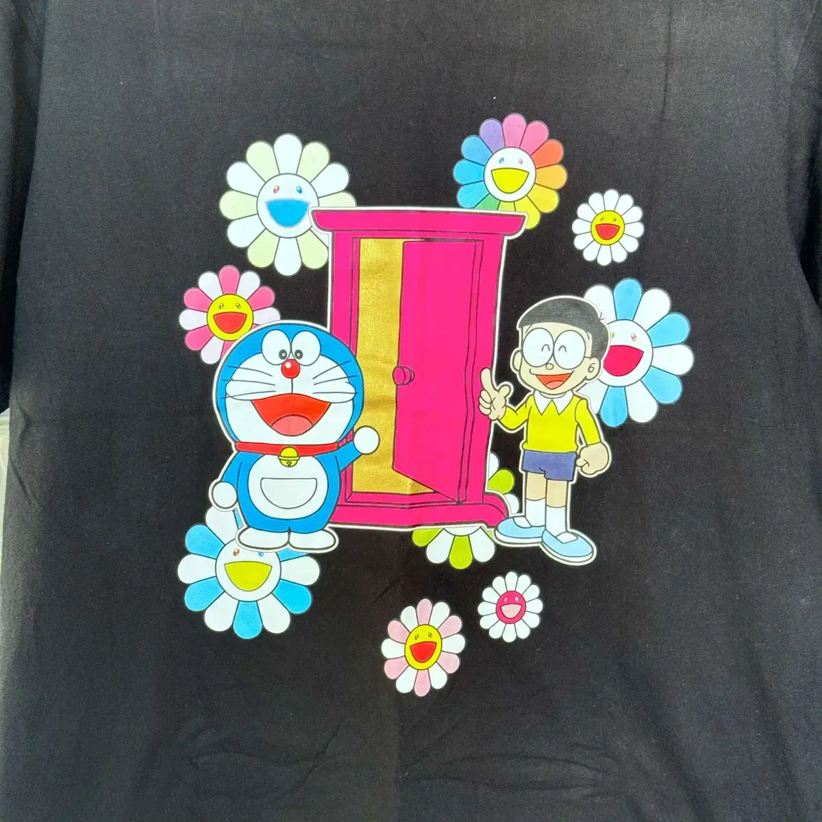 uniqlo doraemon murakami takashi tee