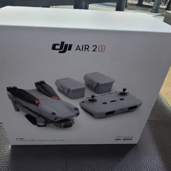 [드론]dji air 2s fly combo more 팝니다