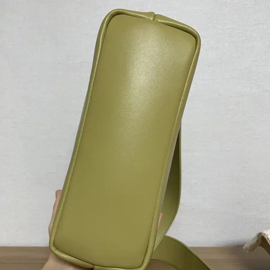 [5회 미만 사용] OSOI Mini Brot(Olive Green) 오