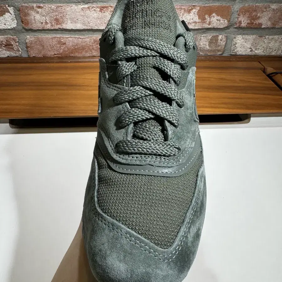 뉴발란스 SuperFabric x 997 Made in USA Olive